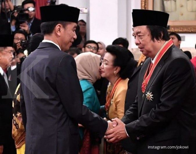 Dato Sri Tahir mendapat tanda kehormatan Mahaputra Naraya