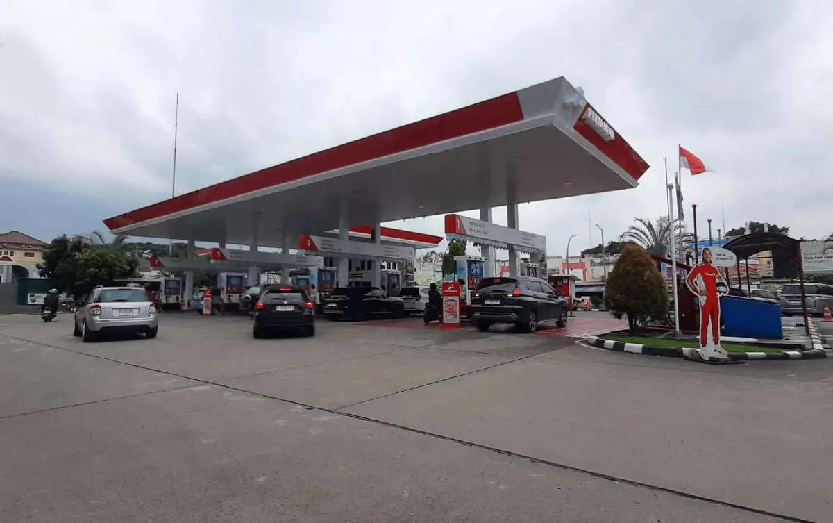 Harga Minyak Melambung, Pemerintah Imbau Masyarakat Tidak Panic Buying Saat Beli BBM