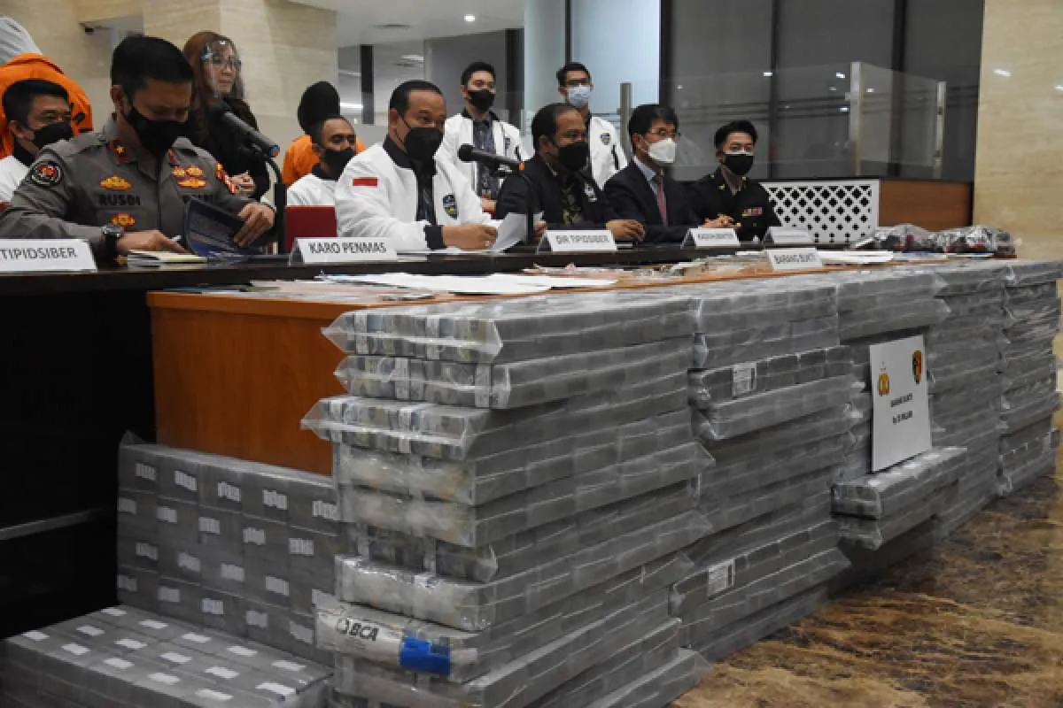 Bareskrim sita Rp 29 miliar dan 90 buku tabungan dari kasus penipuan e-mail bisnis