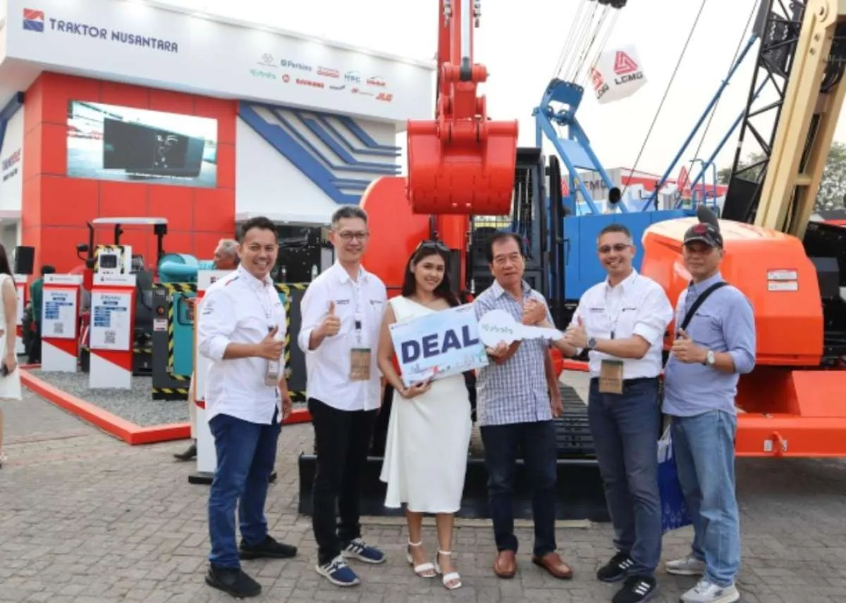 Traktor Nusantara Ramaikan Pameran Alat Berat di Mining & Construction Indonesia