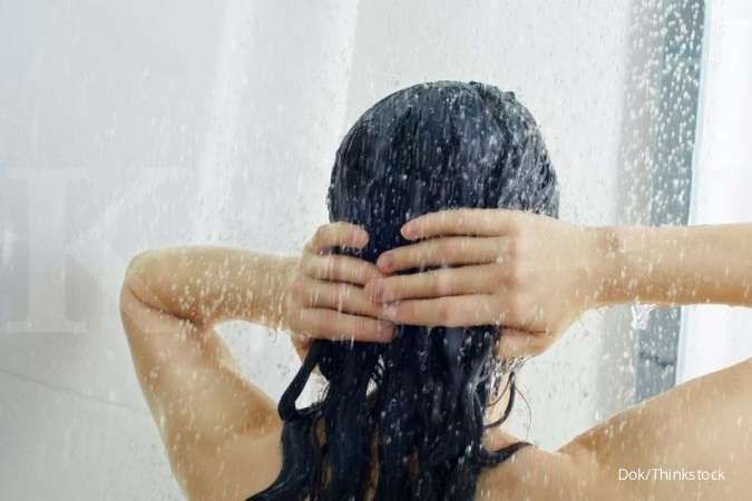 Tata cara dan niat mandi wajib setelah haid yang perlu diketahui wanita