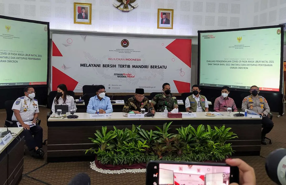 Menko PMK: Ada 3.923 kasus Covid-19 dari Kedatangan di Bandara Soetta pada Awal 2022