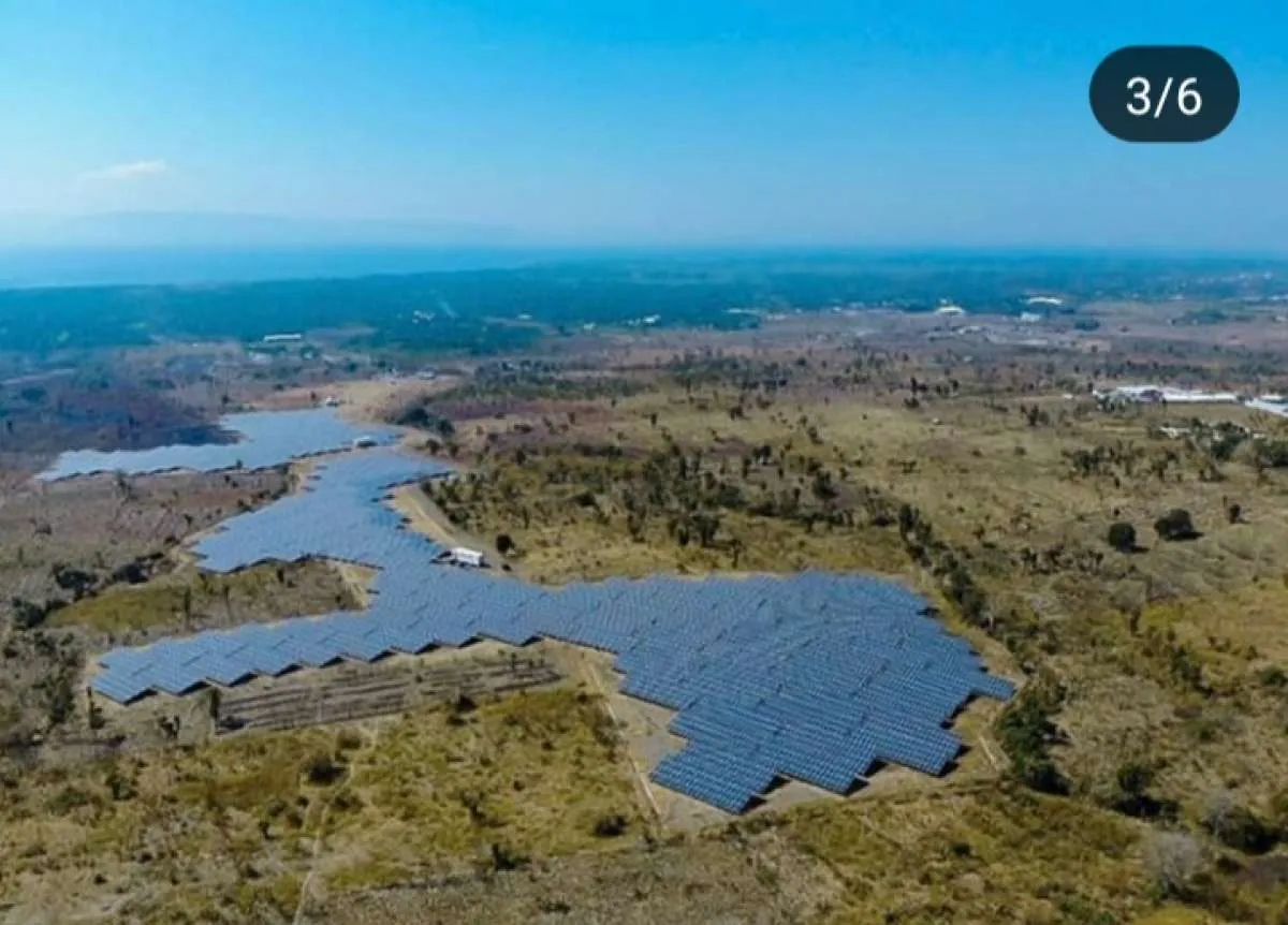 Megahnya PLTS di NTB, Jonan: Lahan tak produktif bisa hasilkan energi bersih