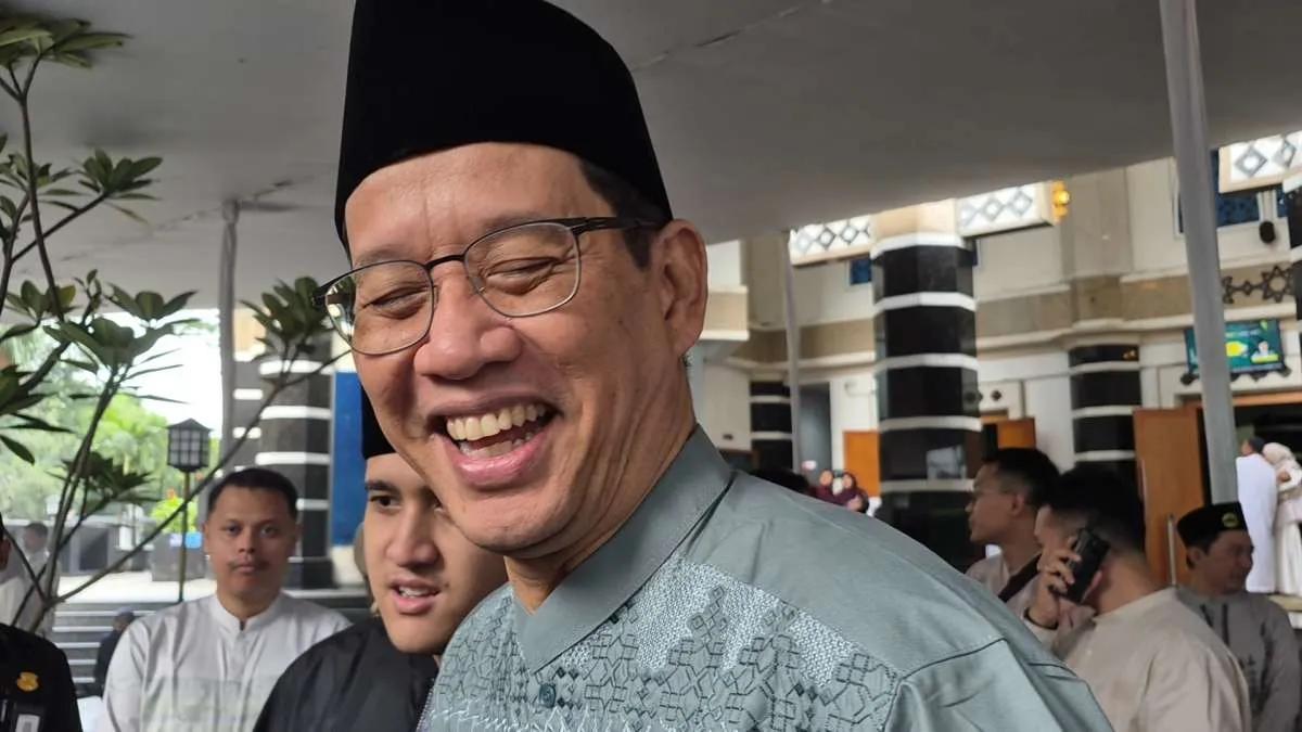 Purbaya Shalat Id di DJP, Ungkap Terima Banyak Keluhan Pelaku Usaha Marketplace