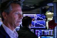 Trump Diduga Ambil Keuntungan dari Manipulasi Pasar, Senator AS Desak Investigasi