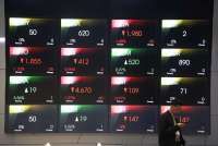 IHSG Turun ke 6.907 Hari Ini (20/6), Net Sell Asing Mencapai Rp 2,73 Triliun
