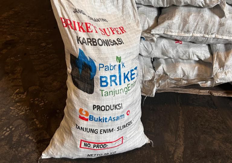 Kontan - Bukit Asam Kilas Online.