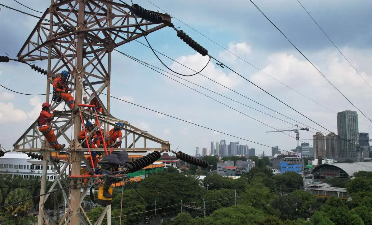 Indonesia Butuh 120 Tahun untuk Penuhi Rasio Elektrifikasi Negara Modern