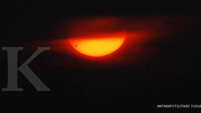 Saksikan fenomena menarik sore ini, Venus dan Merkurius tampak jelas di langit