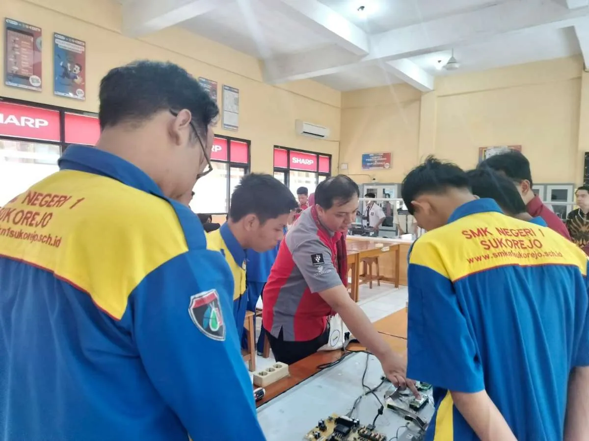 Sharp Indonesia Dukung Upaya Pemerintah Dalam Meningkatkan Lulusan SMK yang Unggul 