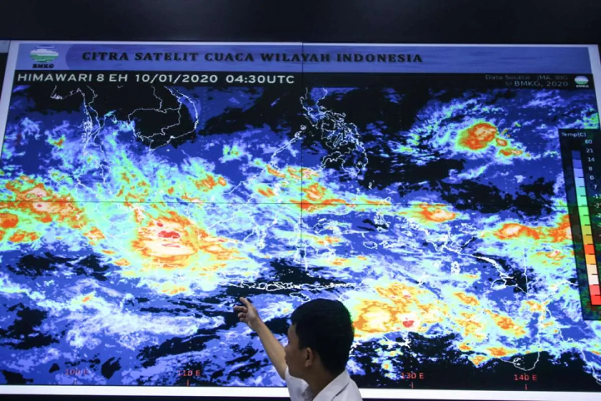 Meski siklon Seroja dan Odette menjauh, 4 provinsi ini tetap waspada cuaca ekstrem