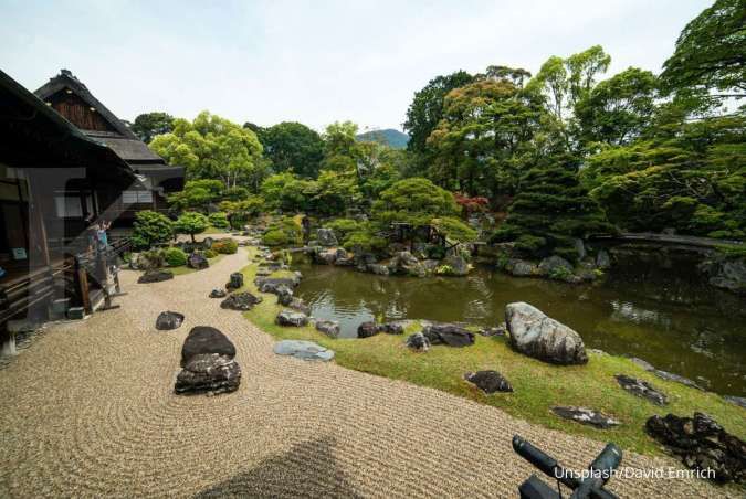 4 Inspirasi taman ala Jepang yang cantik dan menenangkan, dijamin suka!