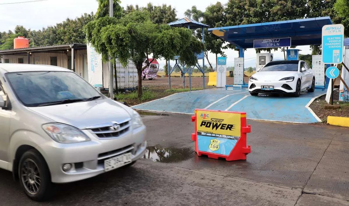 PLN Catatkan Kenaikan Transaksi SPKLU Hampir 5 Kali Lipat