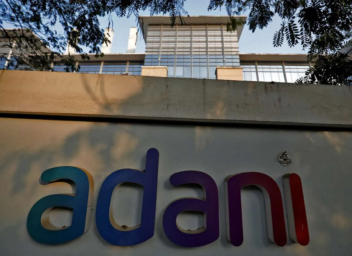 Saham Adani Group Anjlok Pasca Skandal Keterlibatan Ketua SEBI