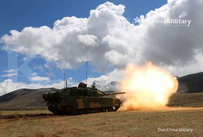 Angkatan Darat China mulai tugaskan tank ringan Type 15 ke wilayah Xinjiang