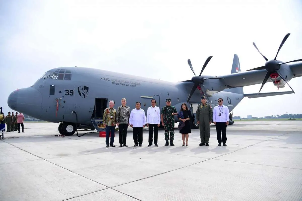 GMF Serahkan Pesawat C130 Milik TNI AU yang Telah Selesai Modernisasi 