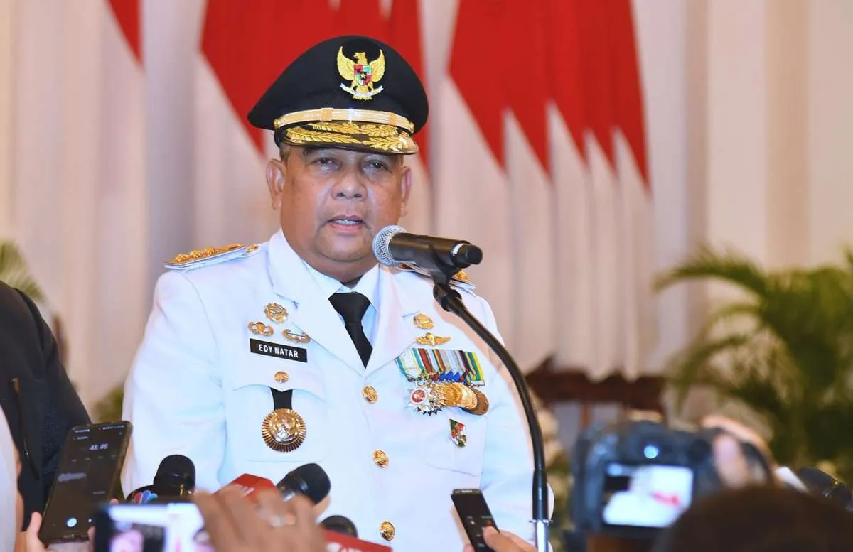 Presiden Jokowi Lantik Edy Nasution sebagai Gubernur Riau