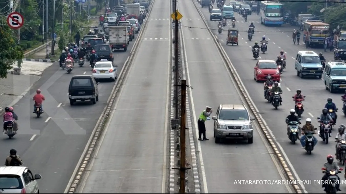 Masuk jalur bus Trans Jakarta, ini usulan dendanya
