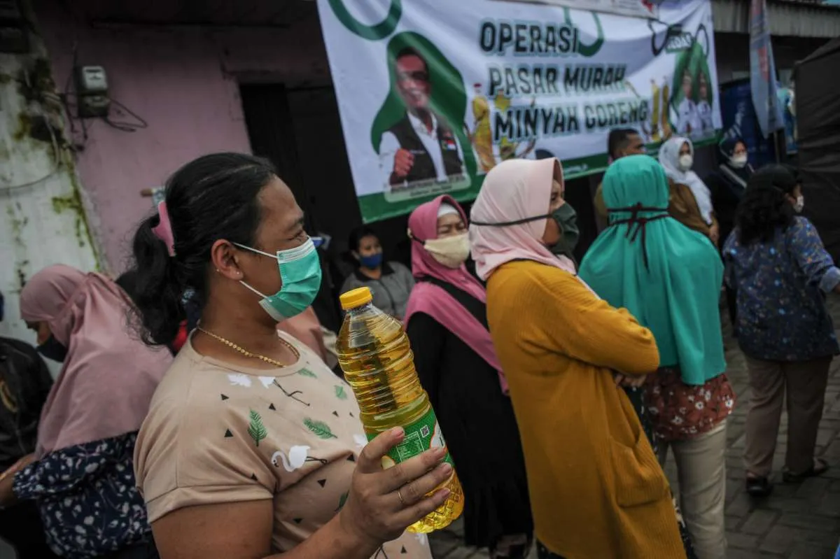 Minyak Goreng Subsidi Rp 14.000/Liter Tersedia hingga 6 Bulan, Dijual di Mana-mana