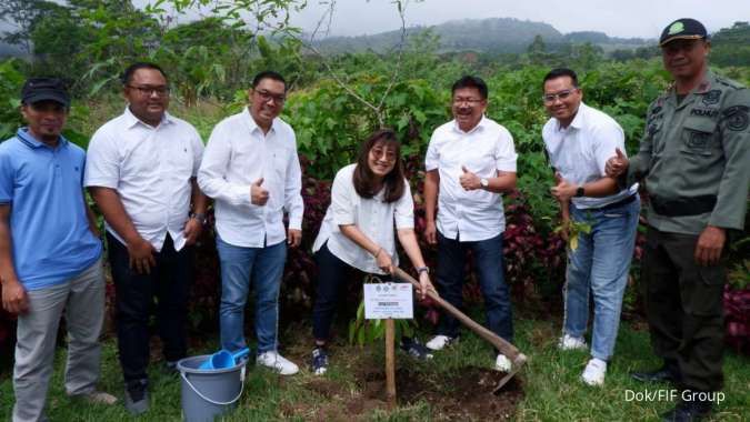 Giliran Lombok, FIFGROUP Lanjutkan Tanam 33.000 Pohon
