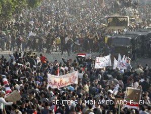 Ribuan penentang Mubarak tumpah ruah di Lapangan Tahrir