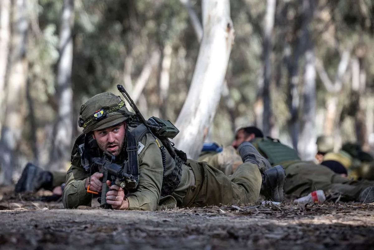Serangan Udara Israel Menewaskan Sedikitnya 70 Warga Palestina di Kamp Pengungsian