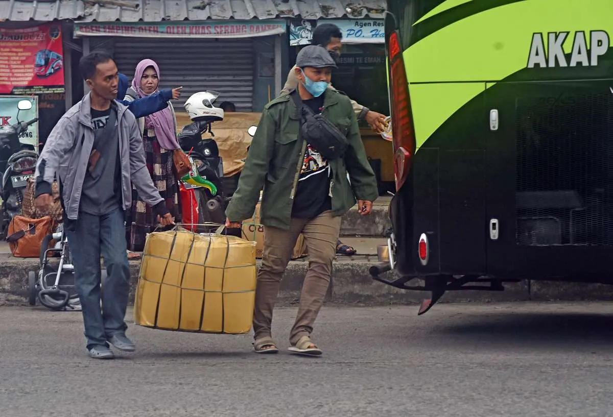 Menhub: Arus Lalin di Jalur Mudik Mendekati Macet