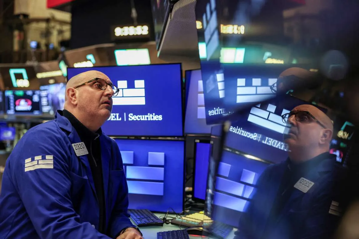 Dampak Tarif Baru Donald Trump, Triliunan Dolar Hilang di Pasar Saham AS
