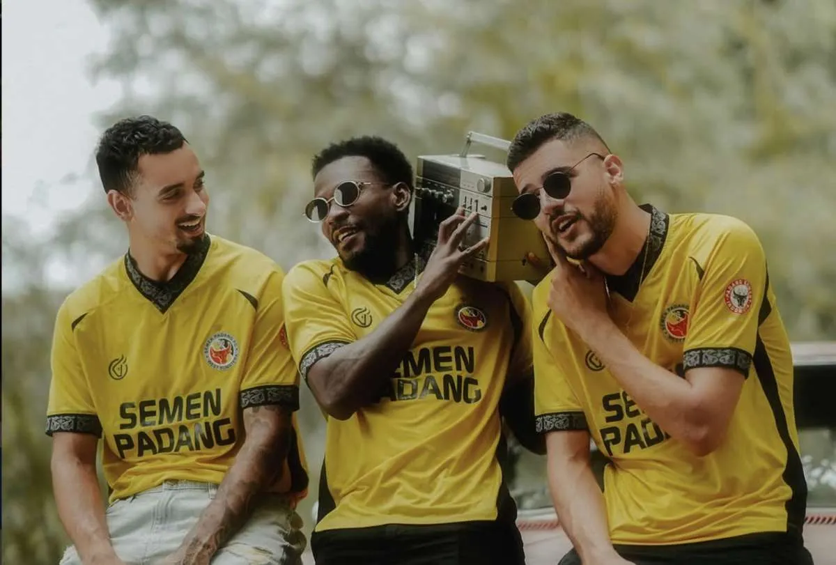 4 Jersey Klub Indonesia Terbaik Musim 2025, Dari Persib Bandung Hingga Semen Padang