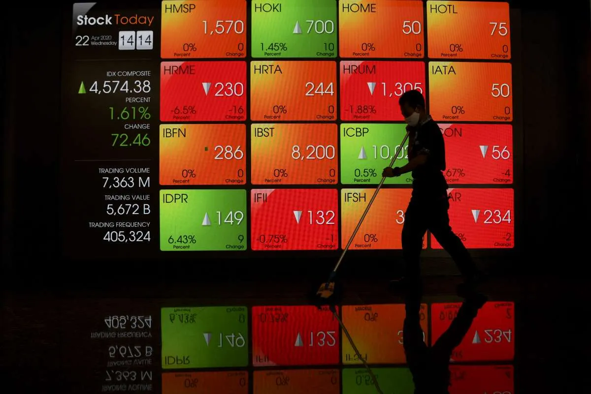 IHSG ditutup menguat 0,38% ke 4.513 pada akhir perdagangan Senin (27/4)