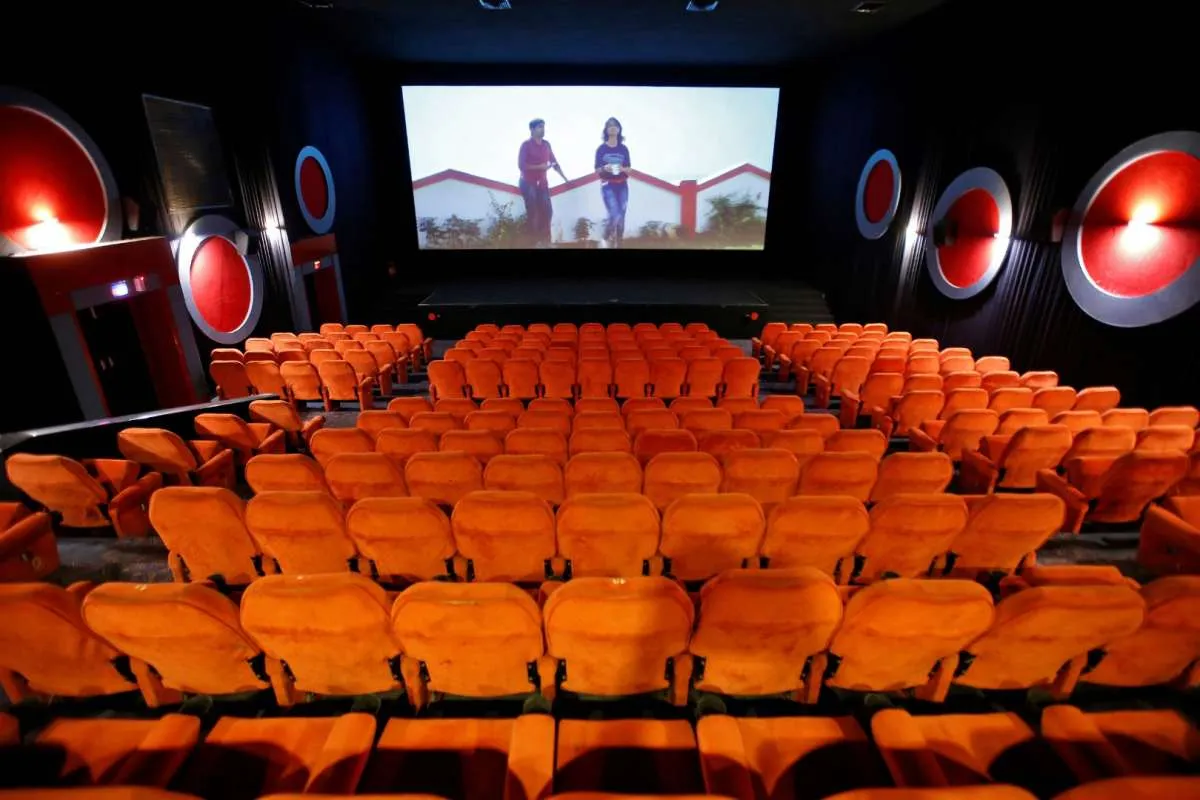 Cara Pesan Tiket Bioskop Online di Laman Cineplex dan Aplikasi M-Tix 