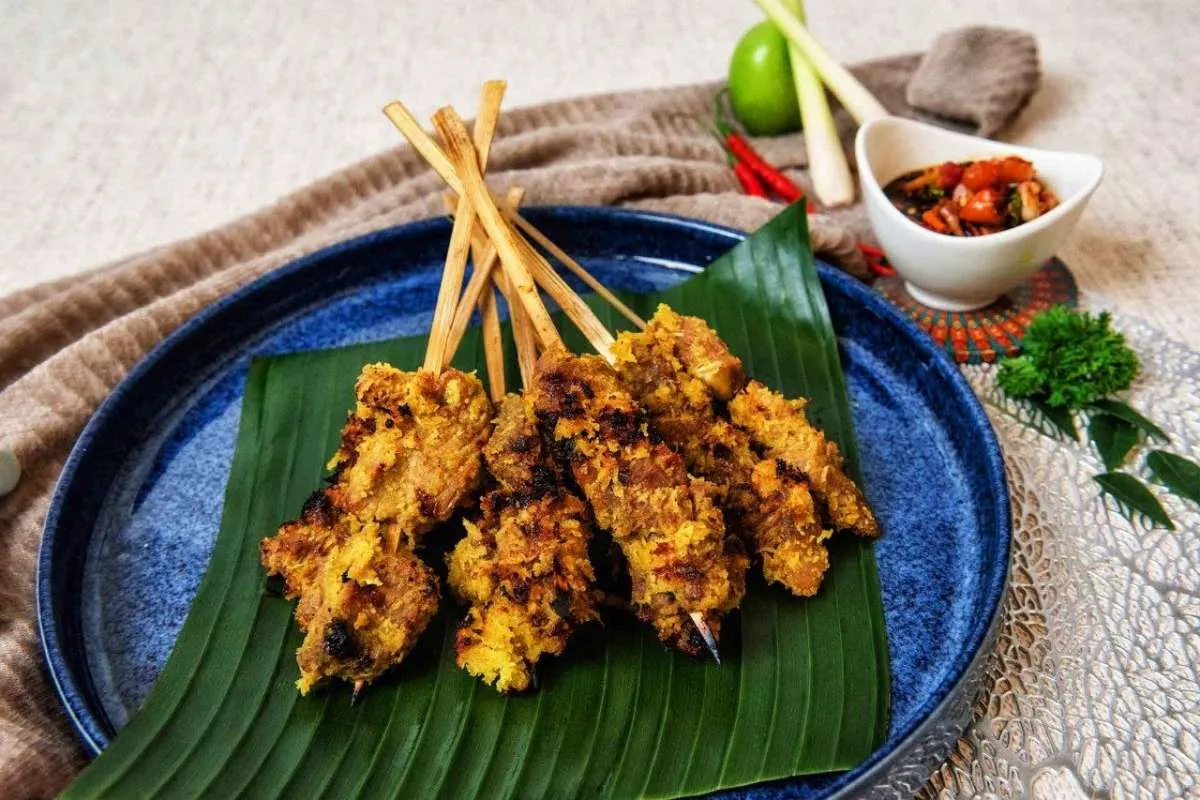 Resep Sate Klopo Khas Surabaya, Gurih Manisnya Bikin Jadi Ketagihan