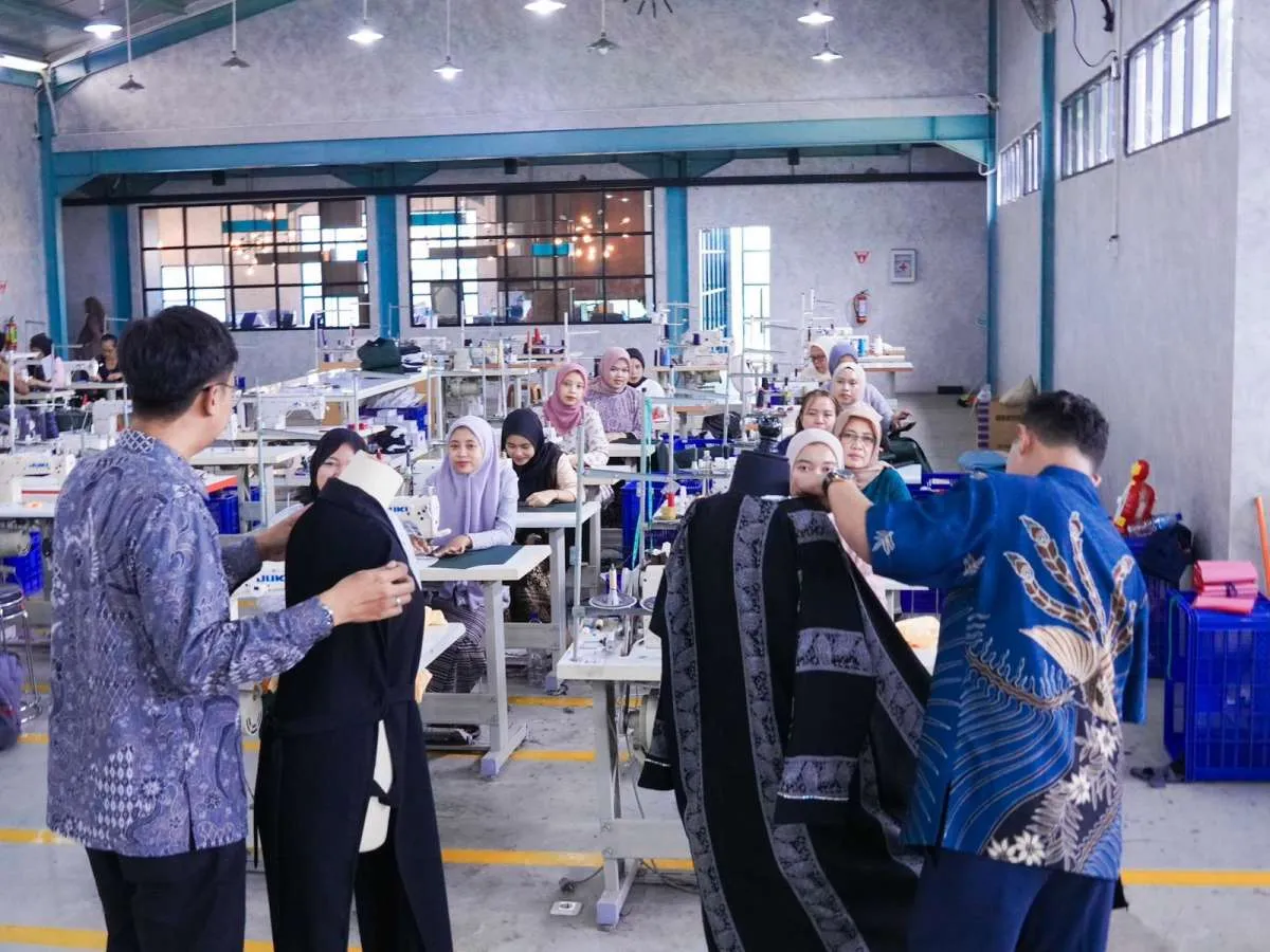 Bangga Berbatik, Masyarakat Bisa Pesan Batik Sesuai Kebutuhan di Juragan99 Garment