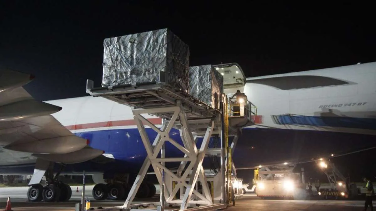Bandara Lombok Layani Kedatangan 377 Ton Logistik untuk MotoGP Seri Mandalika