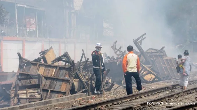 250 illegal houses demolished in Cideng