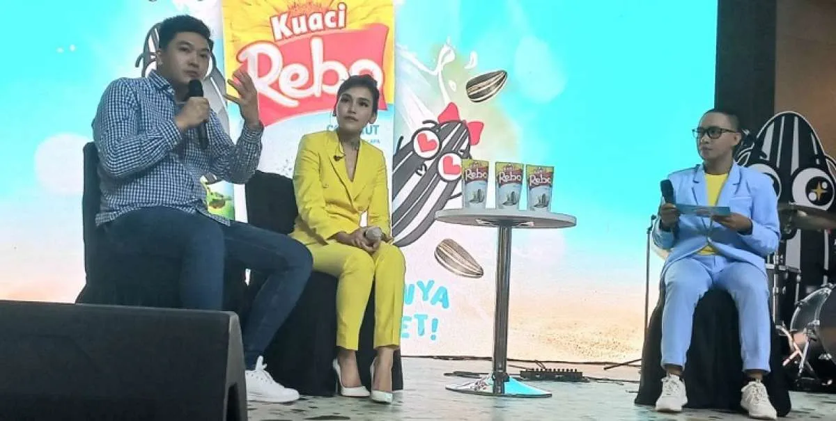 HARINYA REBO: Kuaci Rebo Luncurkan Kuaci Rebo Rasa Coconut