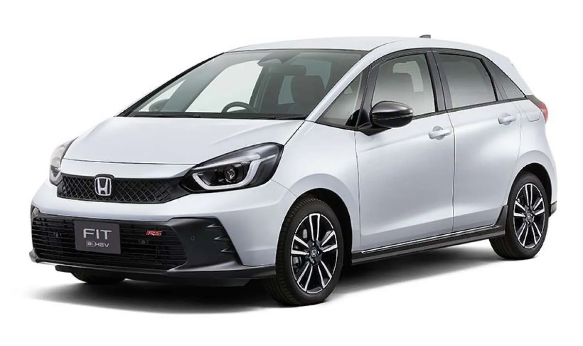  Honda Perkenalkan Kembali Varian RS untuk Model Honda Fit Generasi Keempat di Jepang