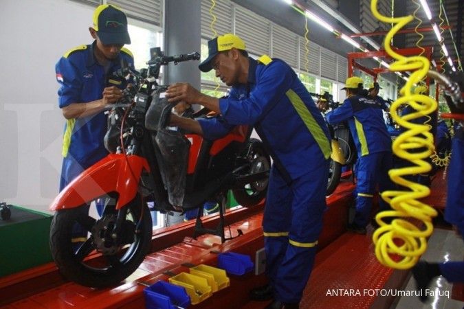 Motor listrik Gesits siap diproduksi massal, Jokowi langsung pesan 100 unit