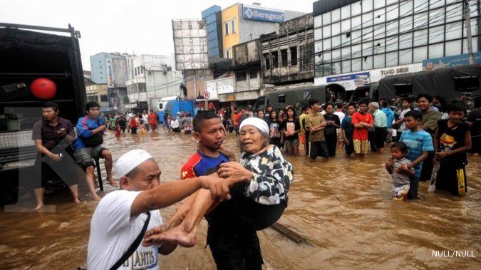 Jokowi larang pengungsi banjir minta sumbangan
