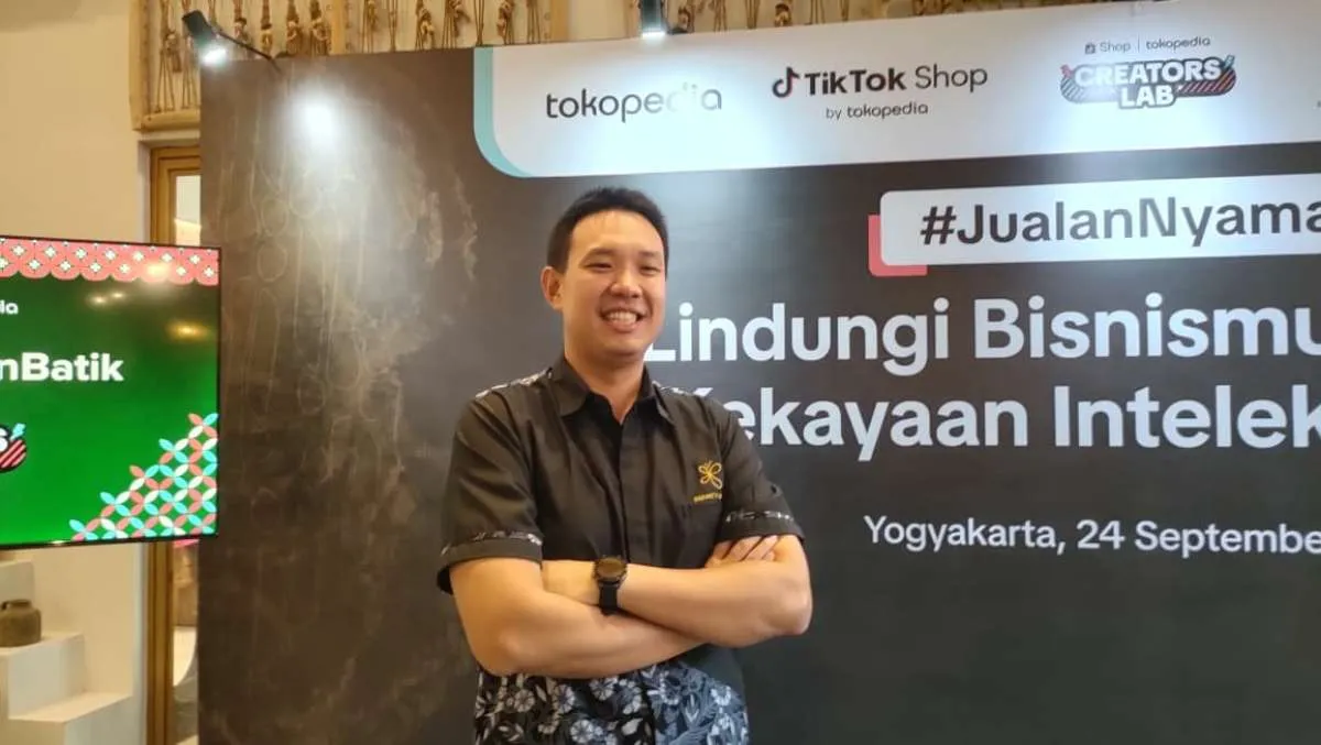 Merancang Fulus dari Fesyen Batik Modern