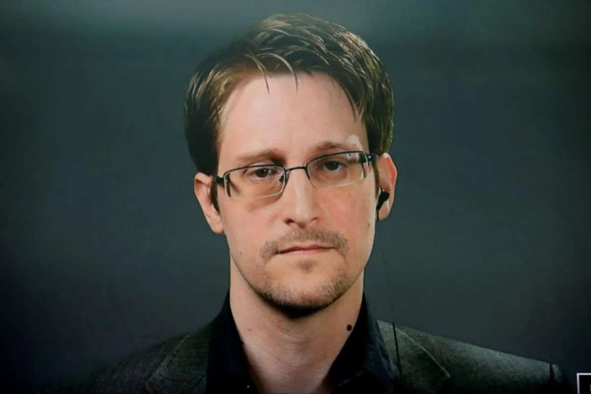 Edward Snowden kini incar kewarganegaraan ganda AS dan Rusia