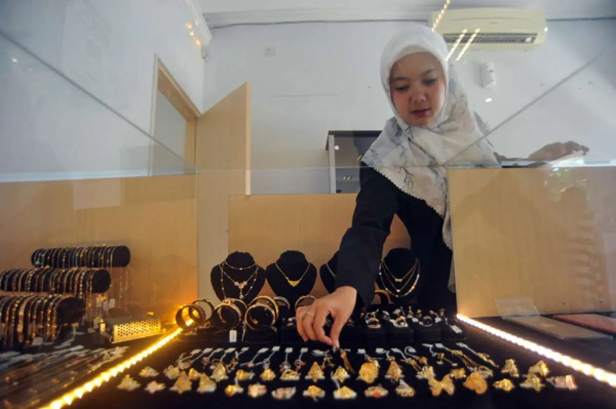 Harga emas Antam per gram naik Rp 11.000 sehari, berapa laba yang sudah beli?