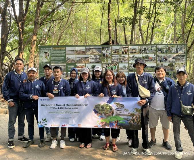 Bank IBK Indonesia - Tanam Mangrove Pulihkan Ekosistem dan Cegah Abrasi