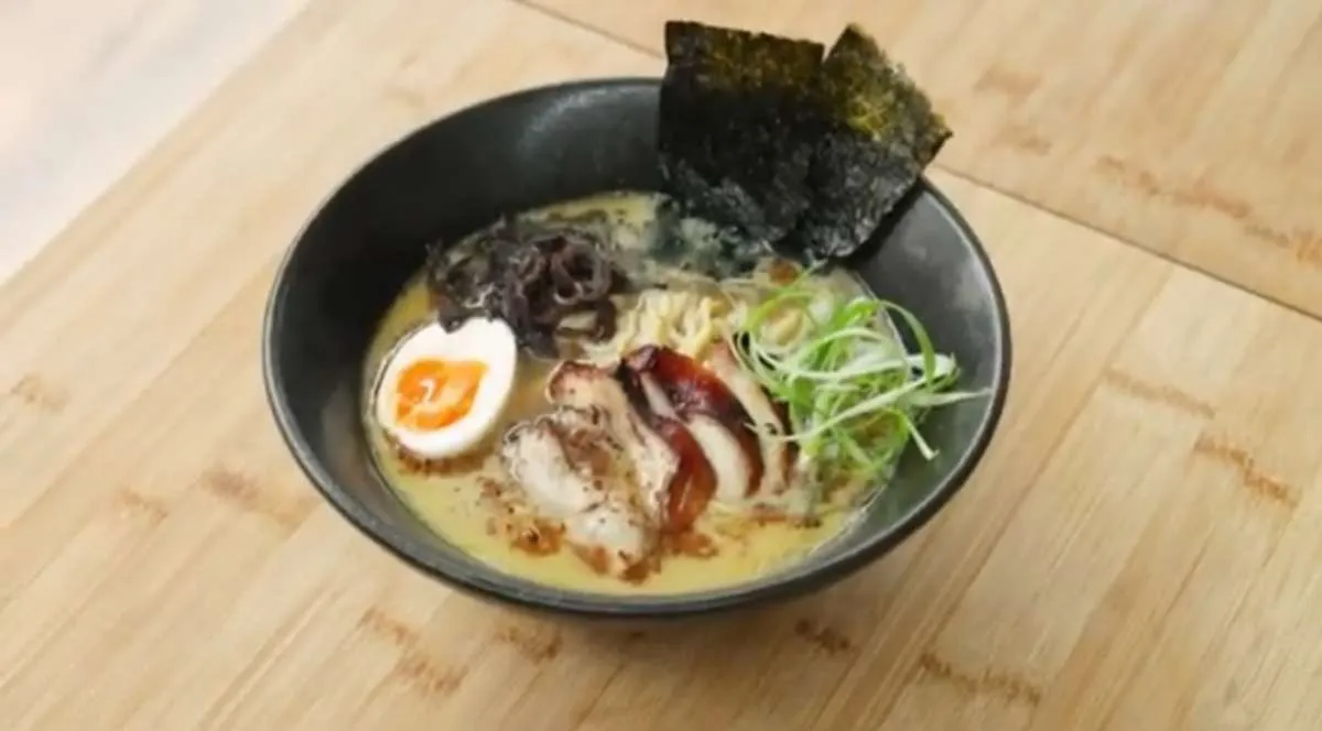Resep Tori Paitan Ramen Ala Chef Devina Hermawan yang Praktis, Jadi Favorit Keluarga