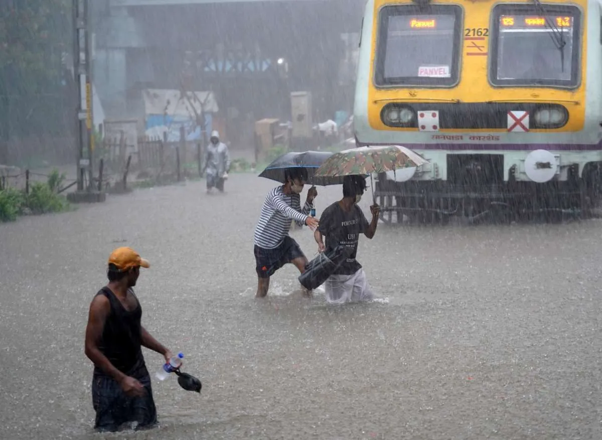 Banjir, tanah longsor tewaskan lebih dari 150 orang di India dan Nepal