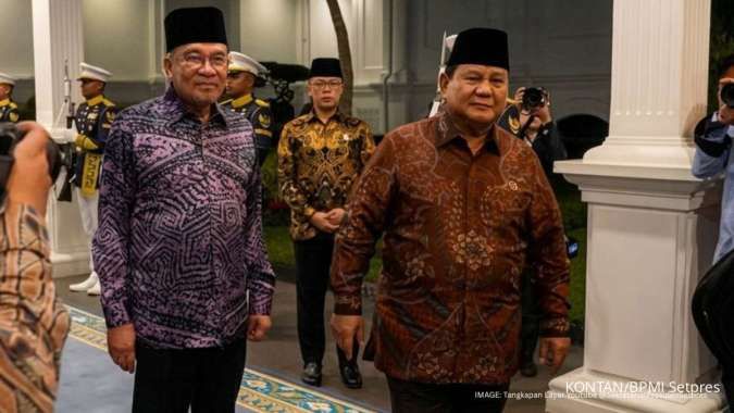 Momen Langka: Presiden Prabowo Antar Sendiri PM Anwar Ibrahim Hingga Pesawat