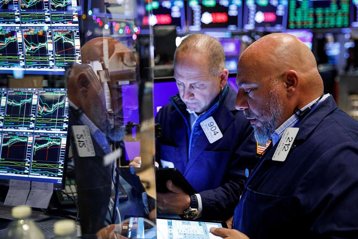 Saham-Saham Teknologi AS dan China Berguguran di Musim Dingin
