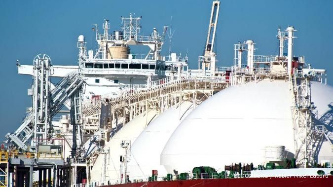 Pembeli LNG akan diwajibkan investasi di Tanah Air