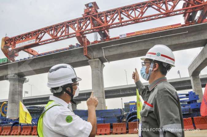 China kirimkan rel baja untuk jalur kereta cepat Jakarta-Bandung