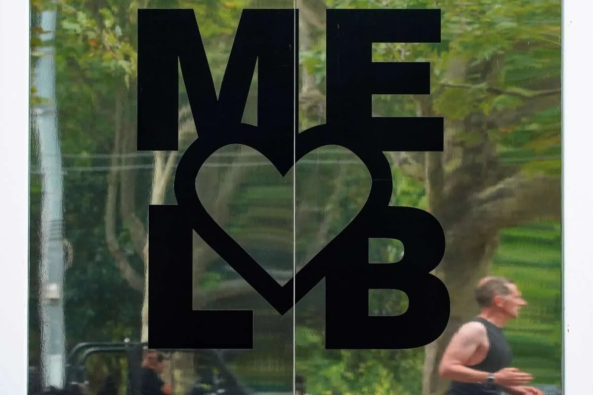 Penguncian akibat COVID-19 di Melbourne Australia diperpanjang seminggu